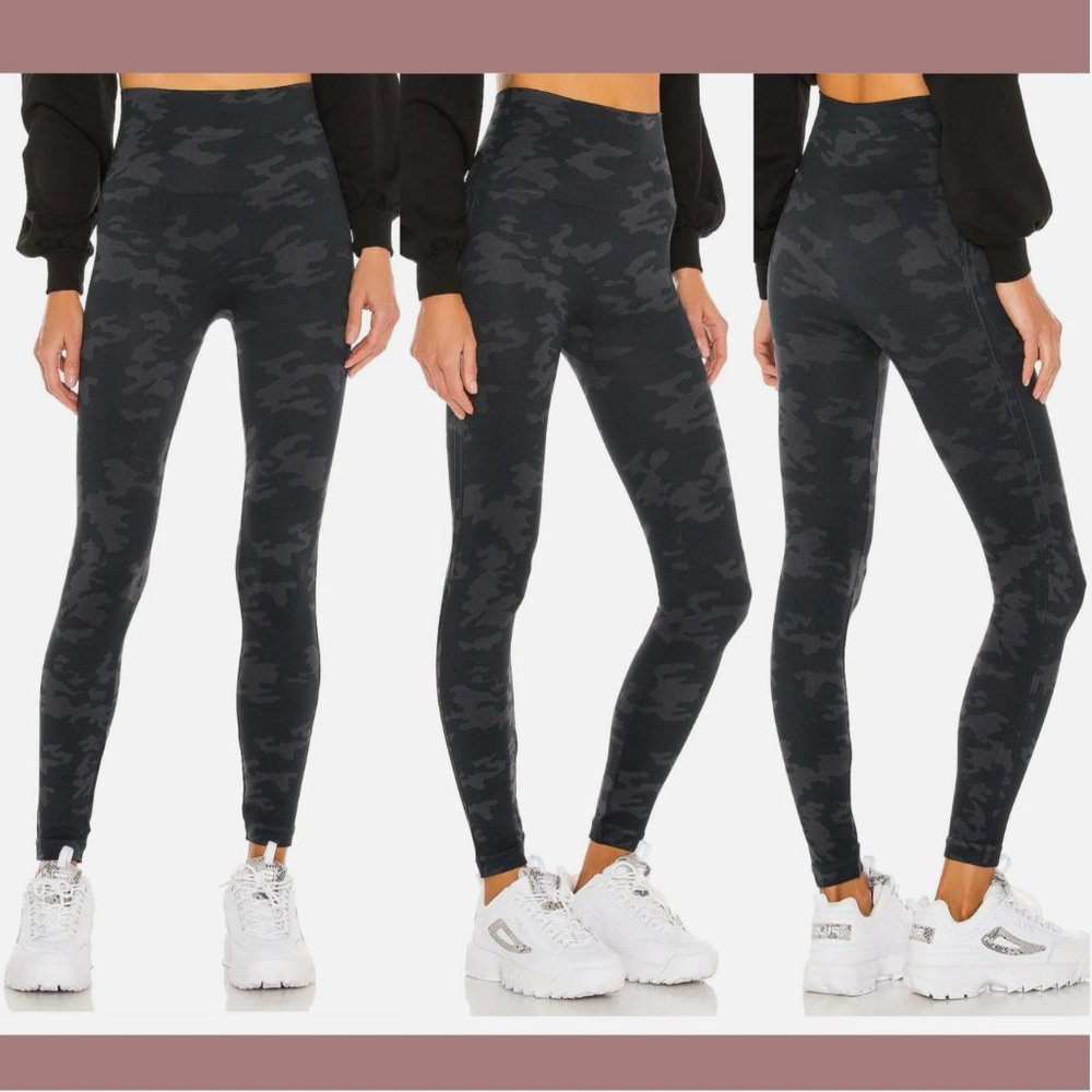 NWT $68 Spanx [ XS Medium ] Look‎ At Me Now Seamless Leggings Black Camo
